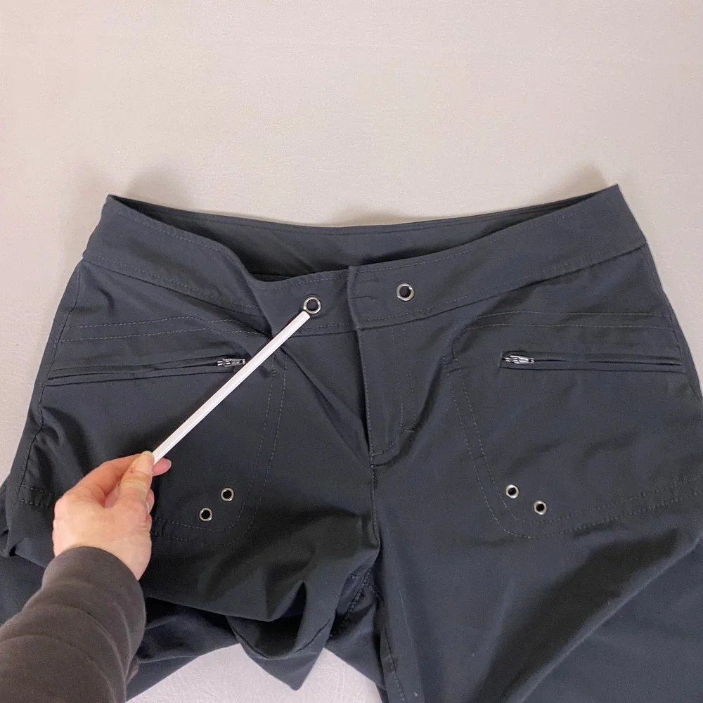 Athleta Hiking Cargo Shorts Women's Size 10‎ Gray Style Outdoor Utility *Flaw*